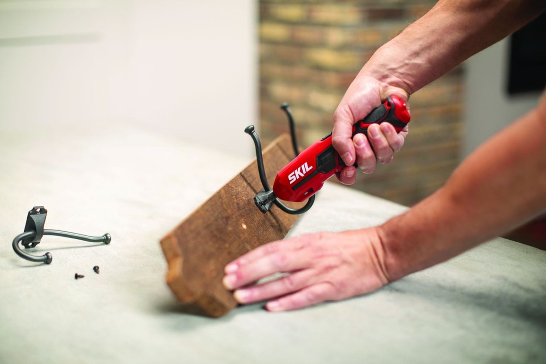 SKIL SD561802 Rechargeable 4V Pivot Grip Screwdriver