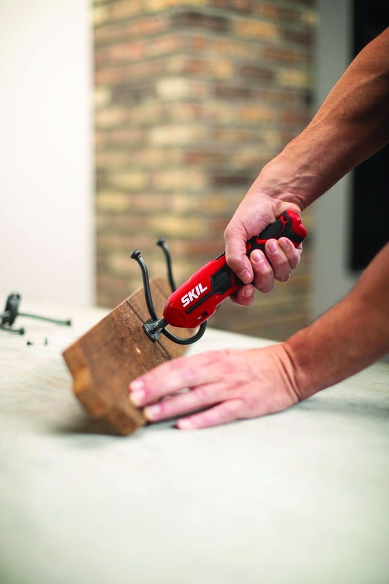 SKIL SD561802 Rechargeable 4V Pivot Grip Screwdriver