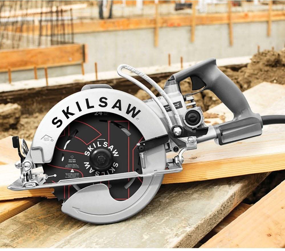 SKIL SPT78W-01 8-1/4" Aluminum Worm Drive Saw