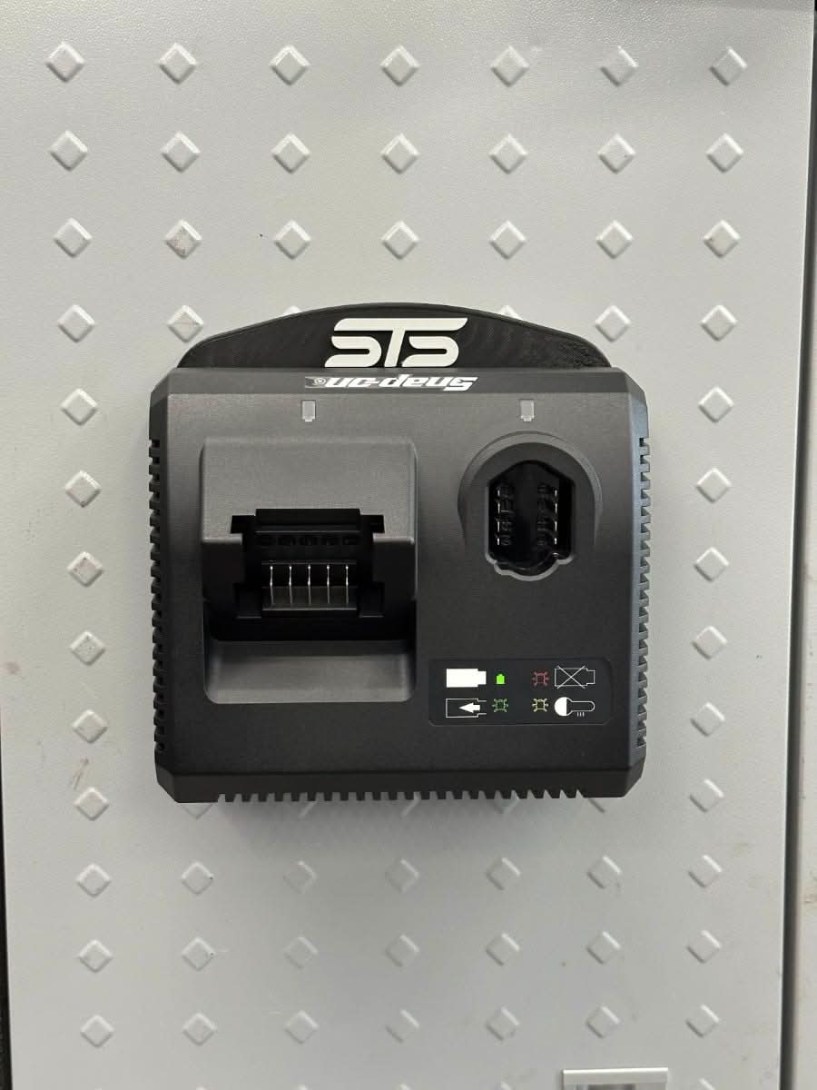 STS Auto Design SN18144 Snap-on Style 18V/14.4V Battery Charger