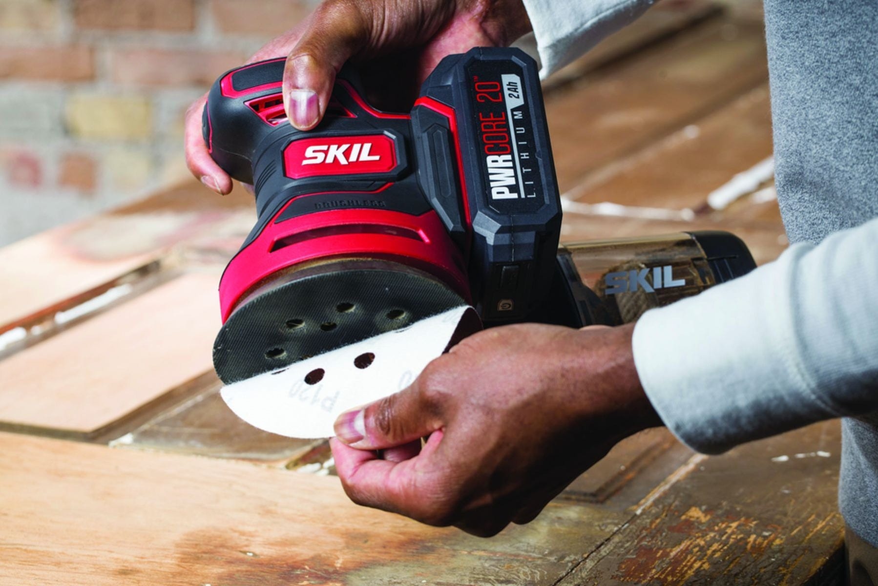 SKIL SR660302 PWRCore 20 Brushless 20V Random Orbital Sander with Battery and PWR JUMP Charger