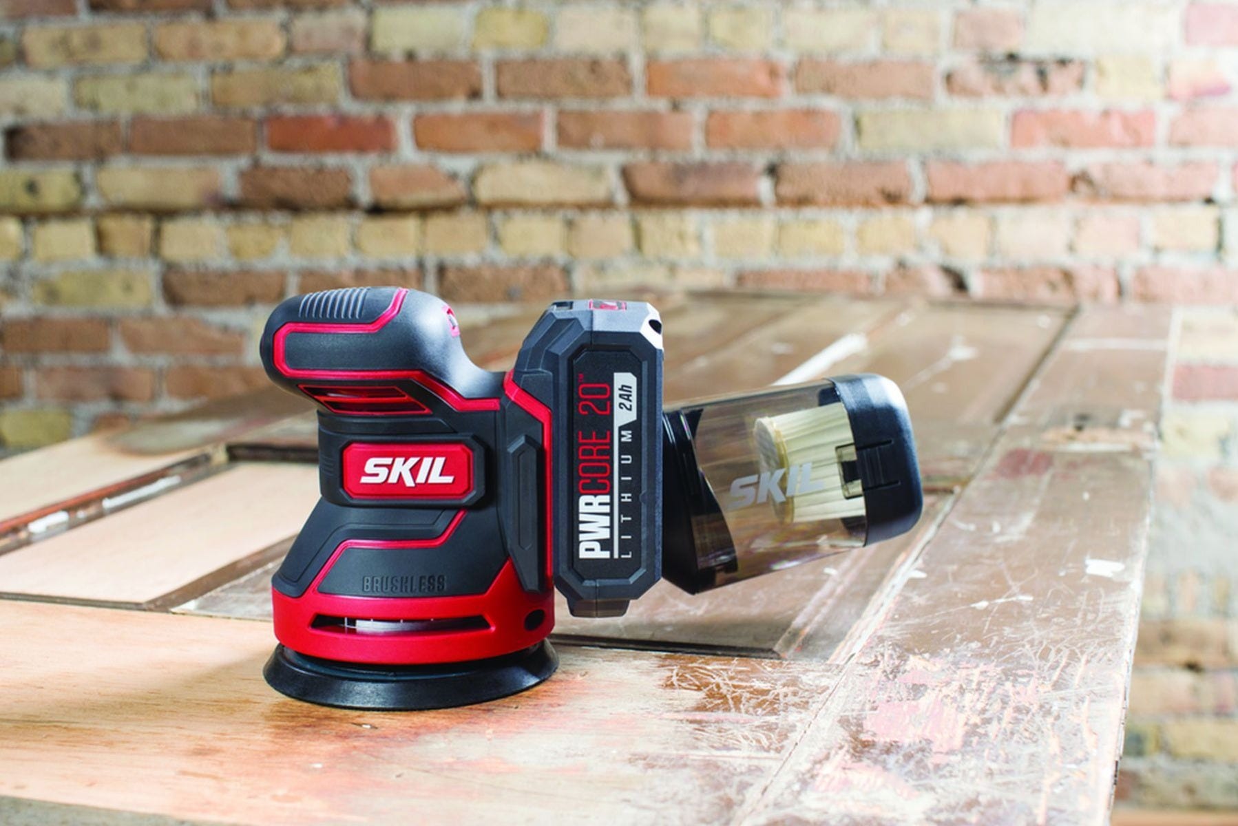 SKIL SR660302 PWRCore 20 Brushless 20V Random Orbital Sander with Battery and PWR JUMP Charger