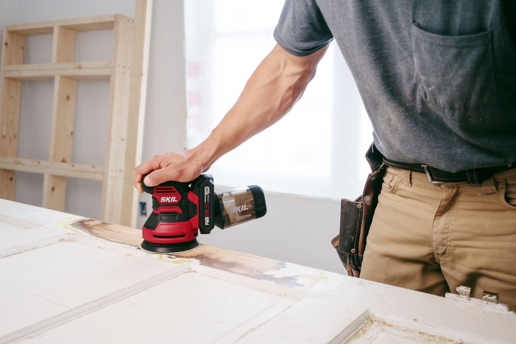 SKIL SR6604B-10 PWR CORE 20 5" Random Orbital Sander with Battery and Charger