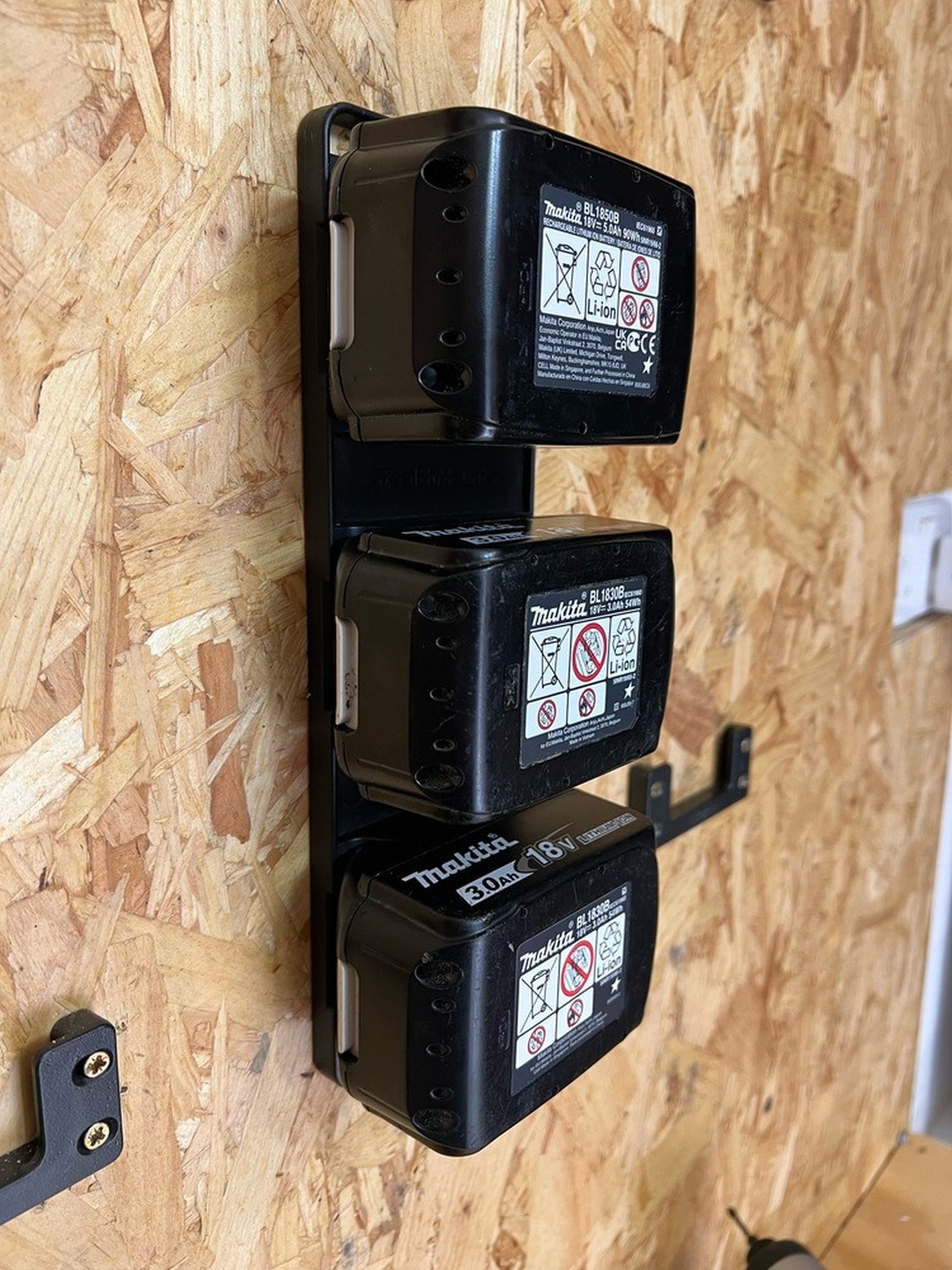 StealthMounts Battery Holder for Dewalt Batteries