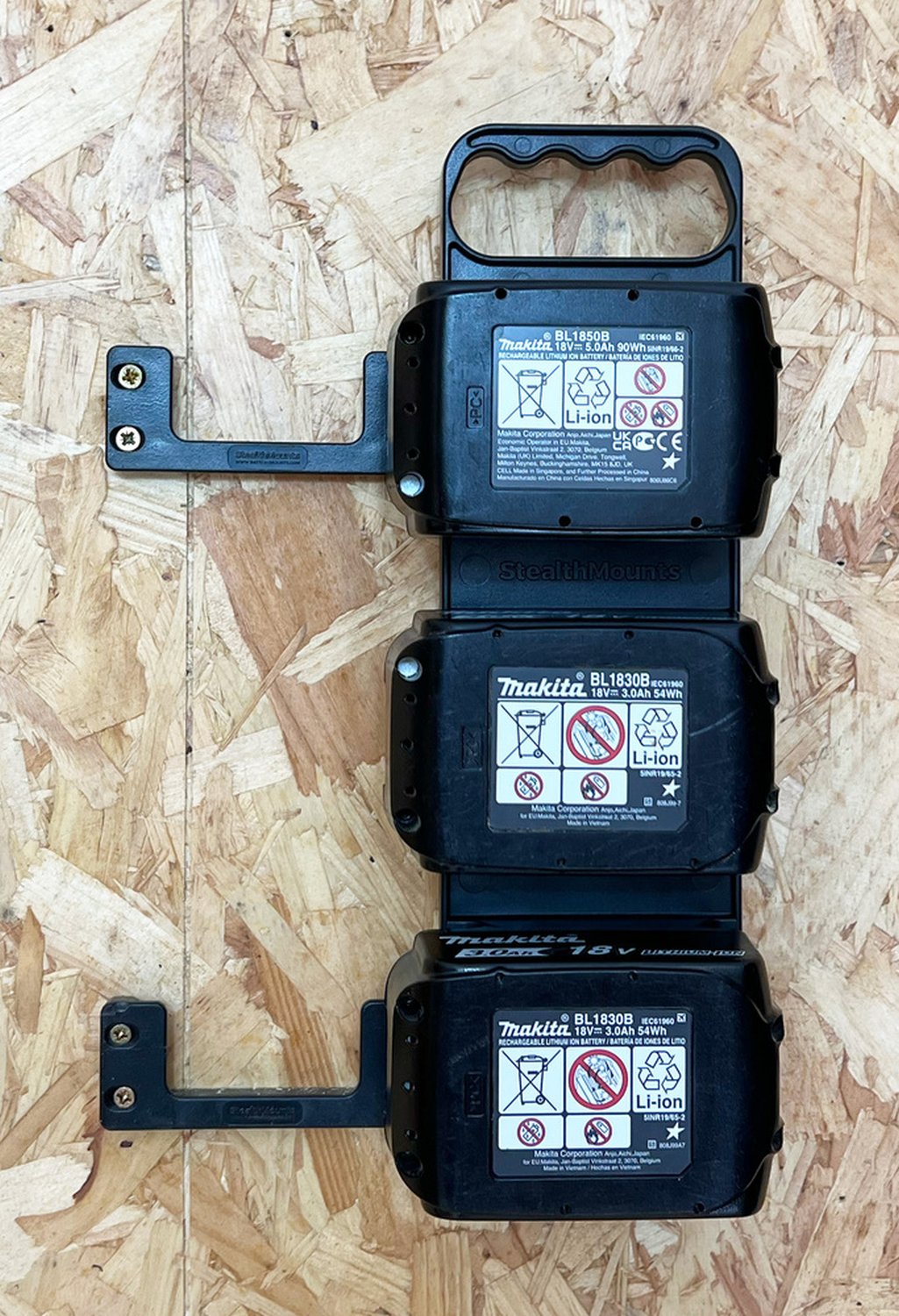 StealthMounts Battery Holder with Handle Makita 18V LXT Batteries