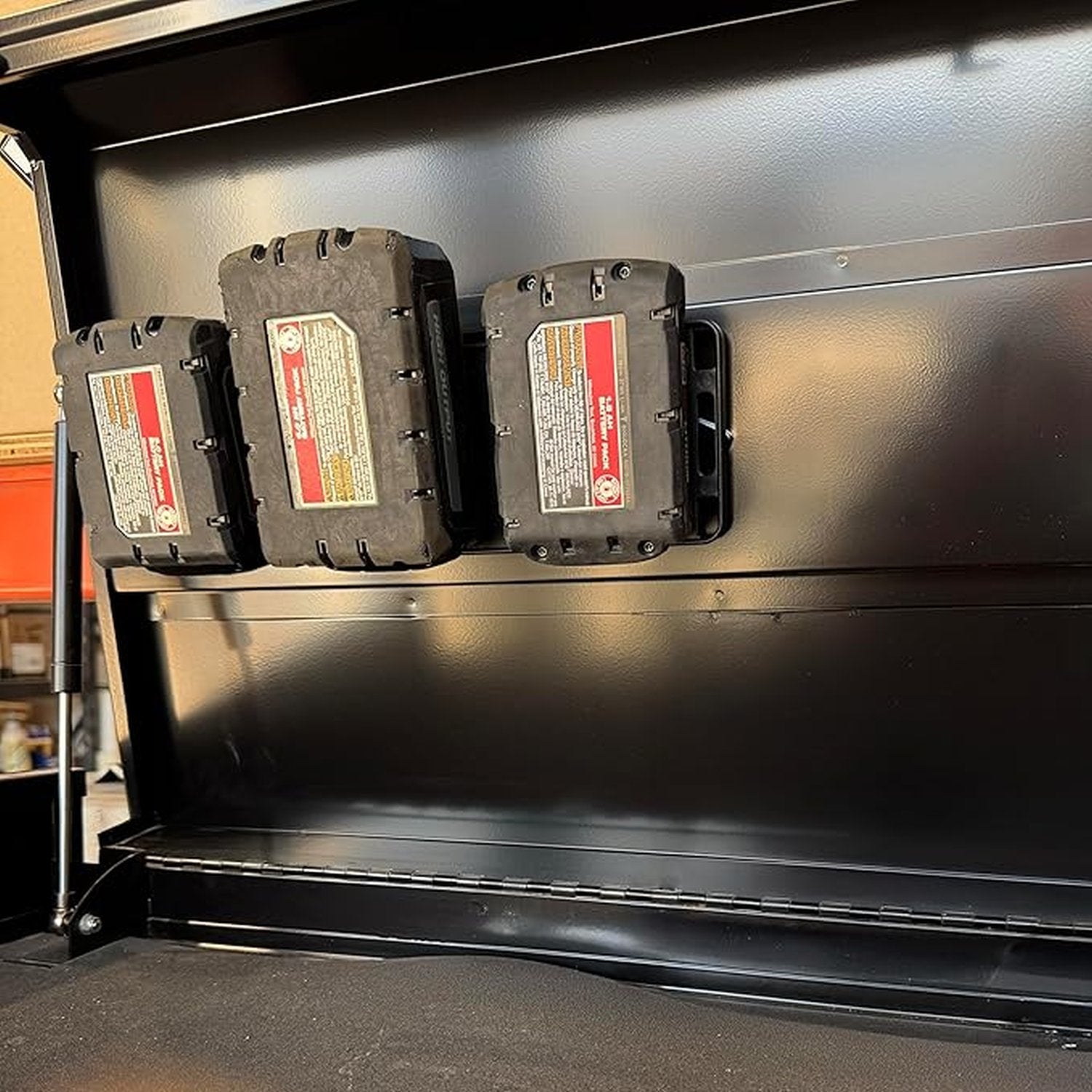 StealthMounts Magnetic Battery Holder for Milwaukee M18 Batteries