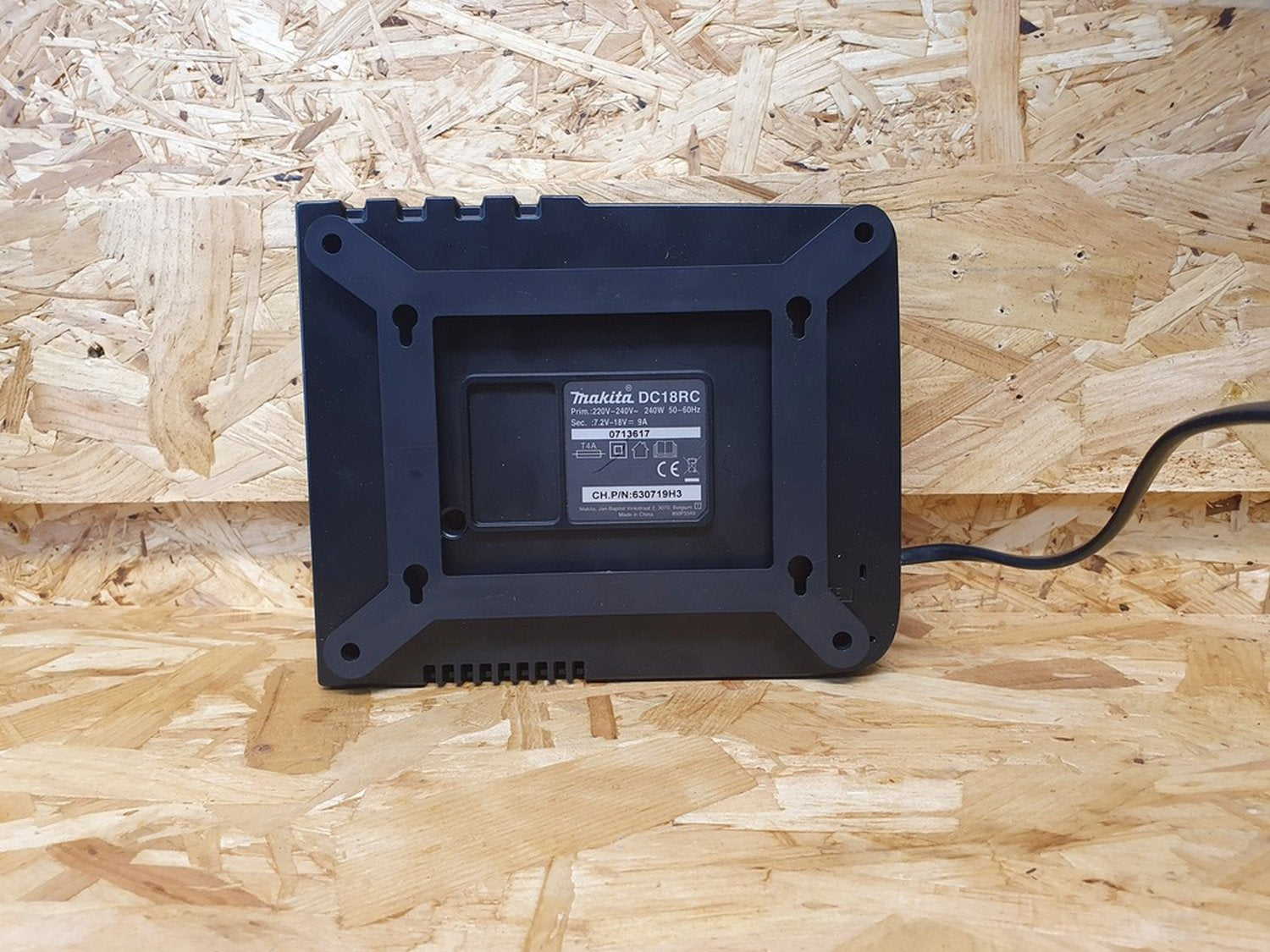 StealthMounts Charger Mounts for Makita DC18RC, 2-Pack