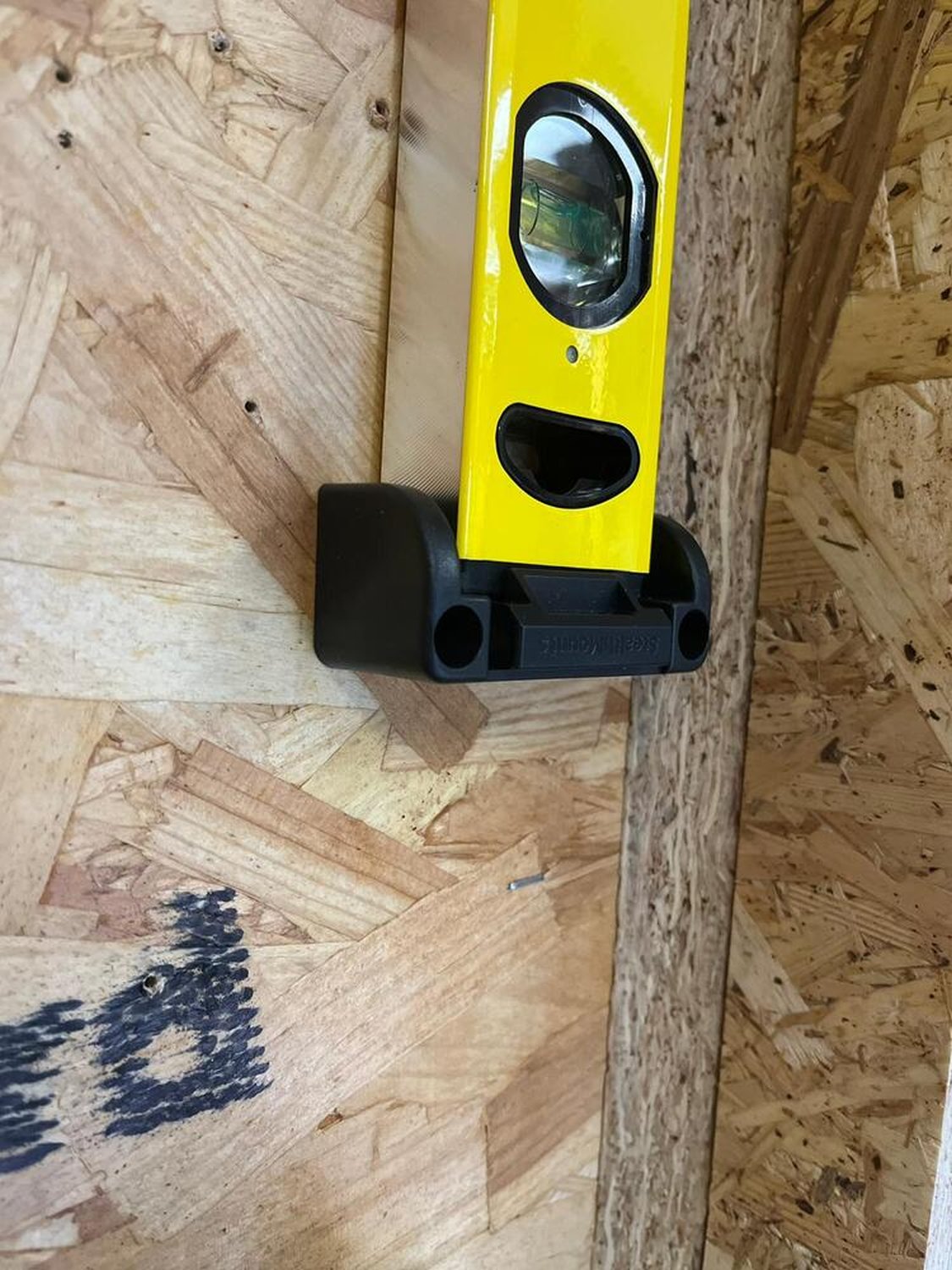 StealthMounts Level Mounts Slim