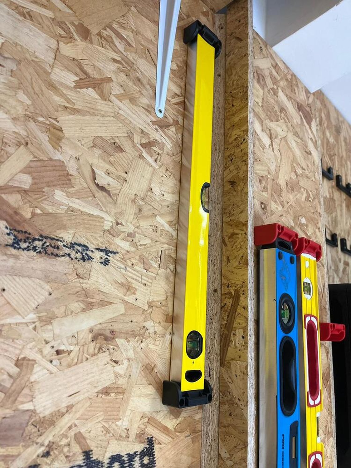 StealthMounts Level Mounts Slim