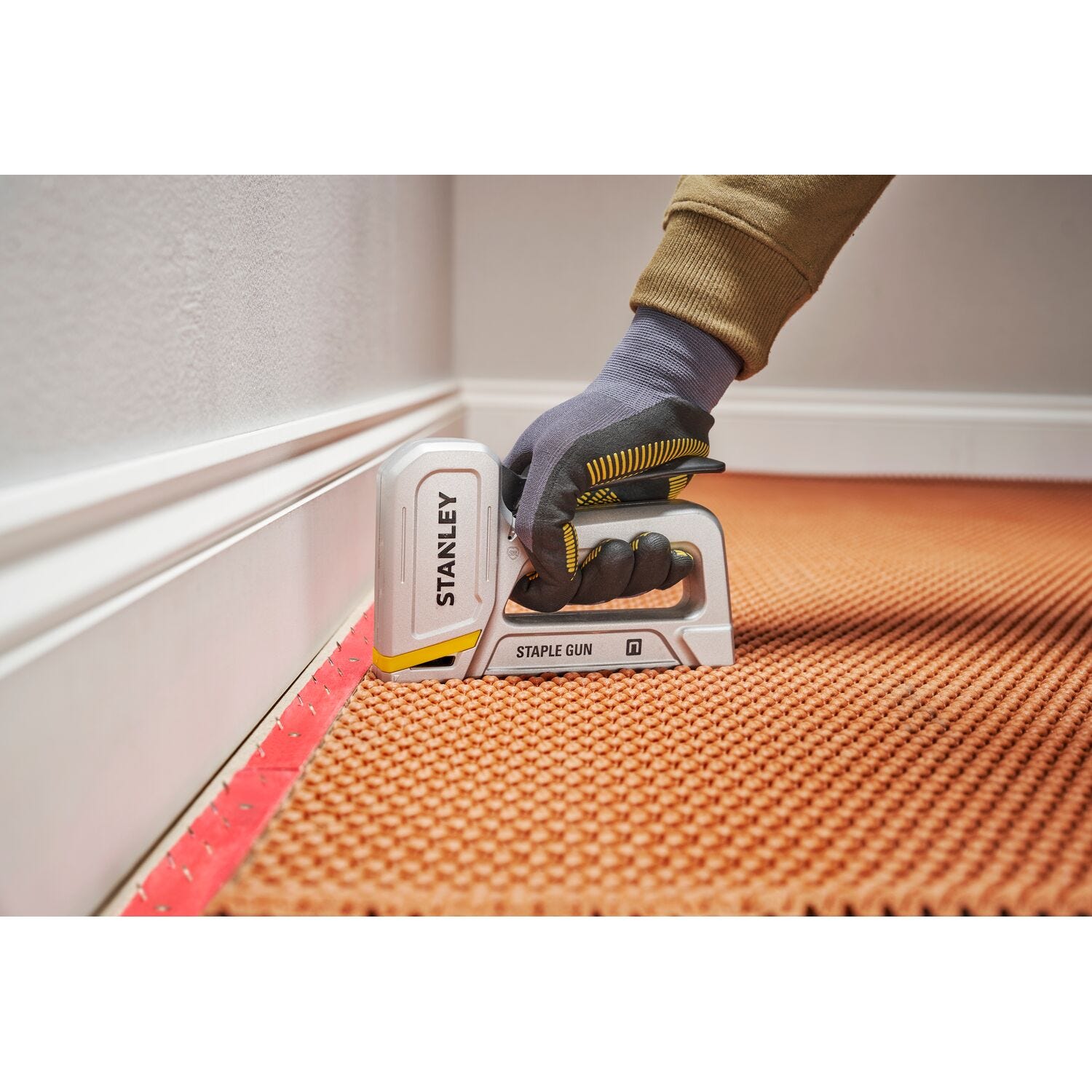 Stanley STHT70150 Aluminum Staple Gun