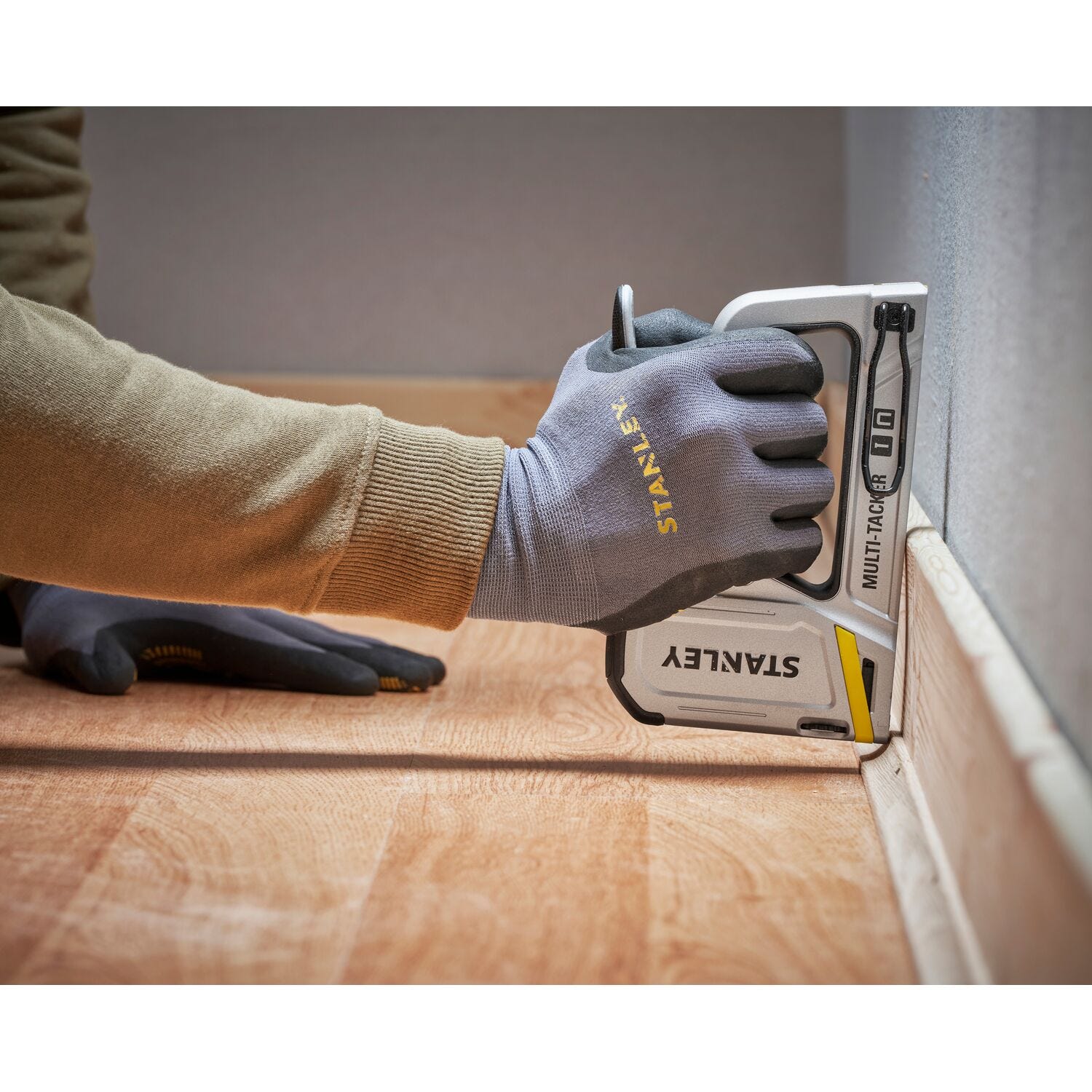 Stanley STHT70250 2-in-1 Multi Tacker