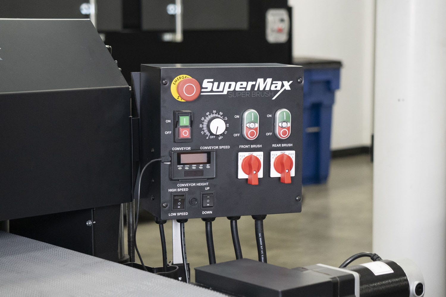 Supermax SUPMX-93367-2 SuperBrush 36x2, 3 Ph