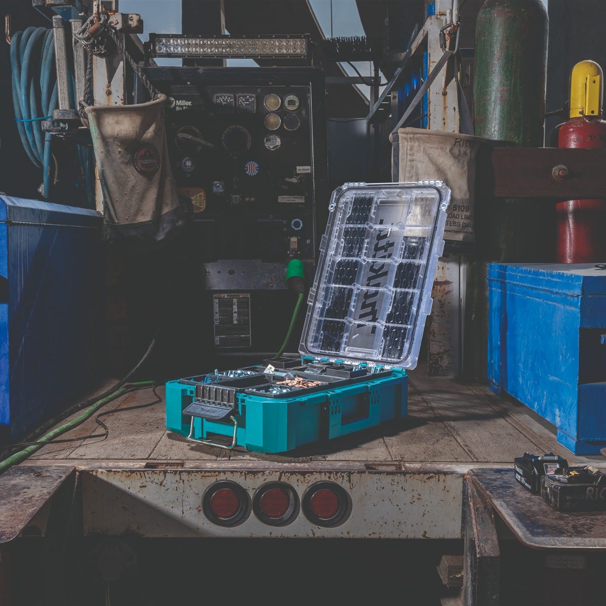 Makita T-90043 MAKTRAK Deep Medium Organizer – Tool Nut