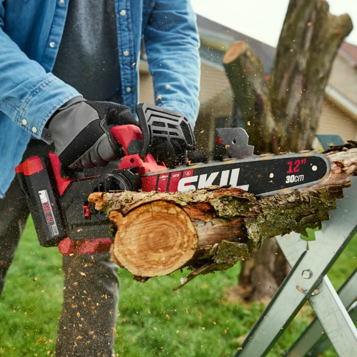 SKIL TH1200C-11 PWR CORE 40 40V 12 In. Top Handle Chain Saw Kit