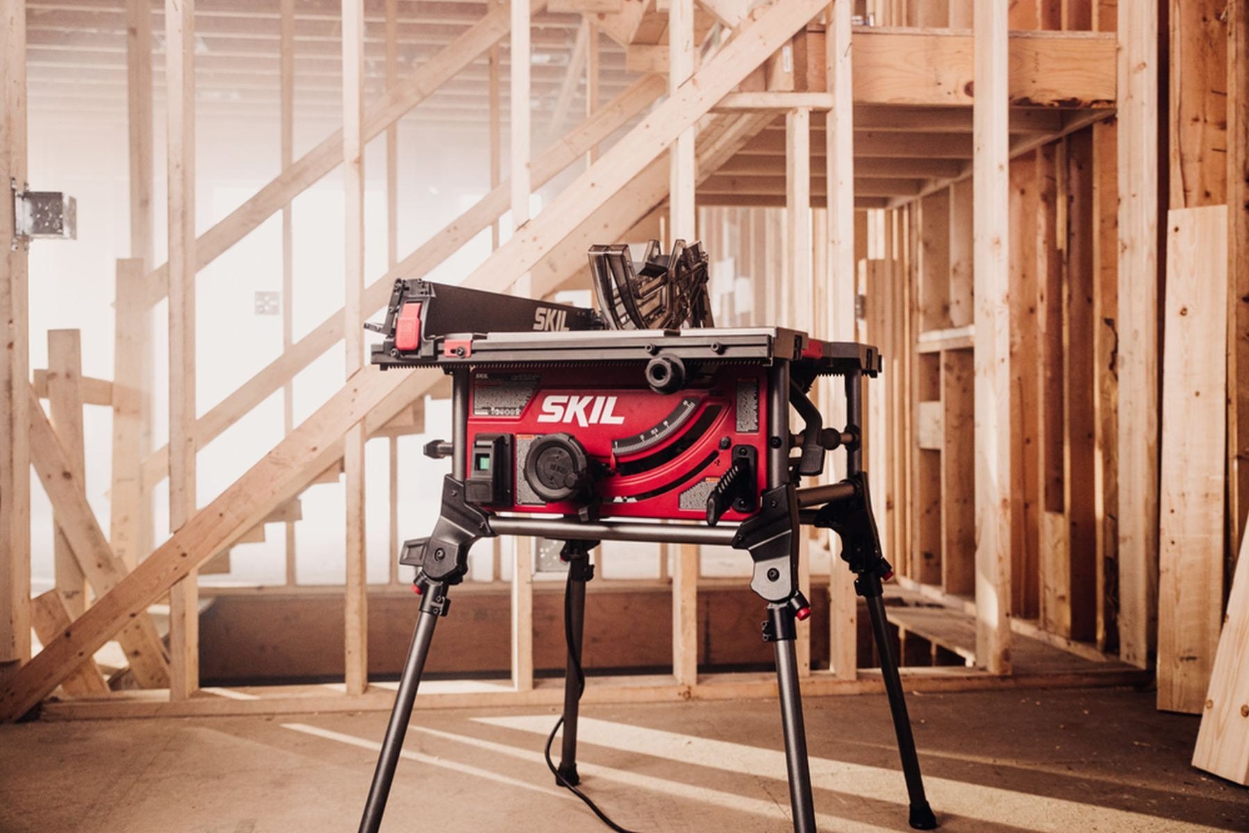 SKIL TS6307-00 15-Amp 10" Portable Table Saw