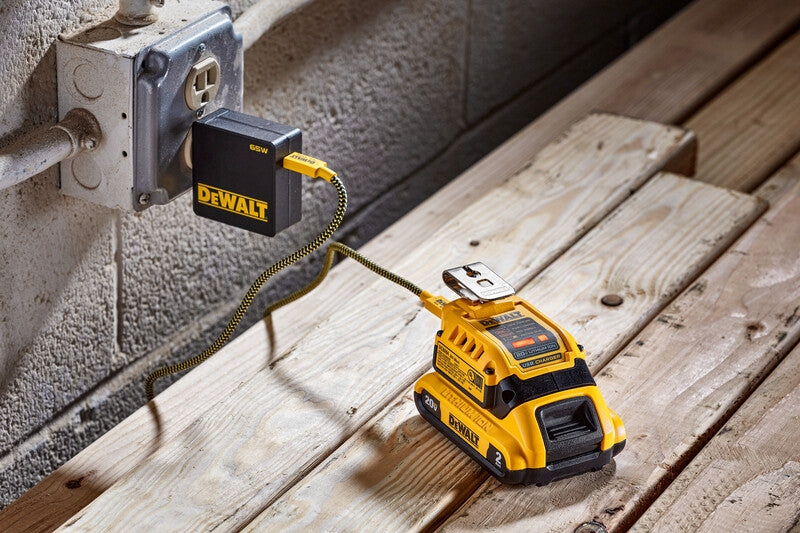 DeWALT DCB094K 20V MAX USB Charging Kit (PROMO)