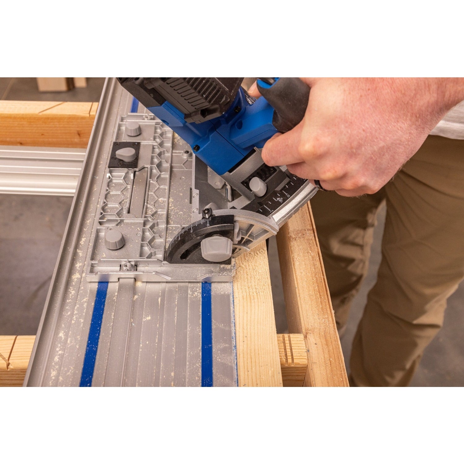 Kreg KPTBPS100A 20V Ionic Drive 6-1/2-in Plunge-Cut Track Saw 4.0Ah Kit