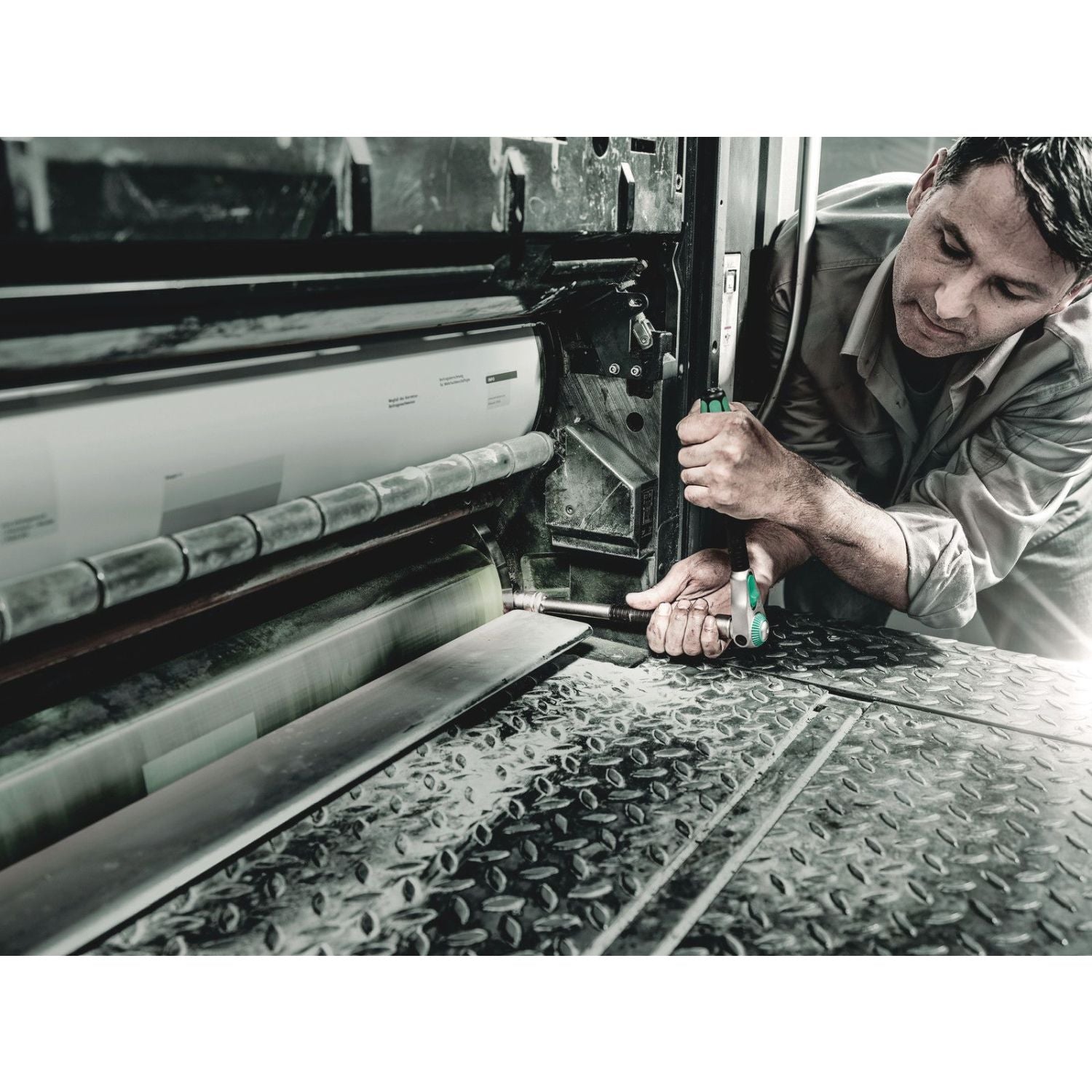 Wera 8796 Lc Zyklop "Flexible-Lock-in. Extension With Free-Turning Sleeve, Long, 1/2-in., 1/2-in.x250-mm.