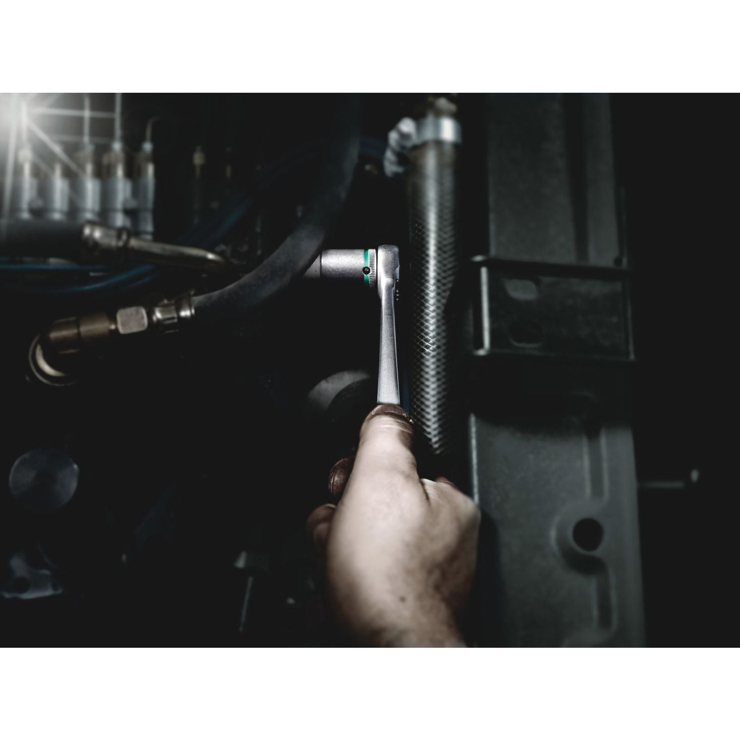 Wera 8003 A Zyklop Metal Ratchet With Push-Through Square And 1/4-in. Drive, 1/4-in.x141-mm.