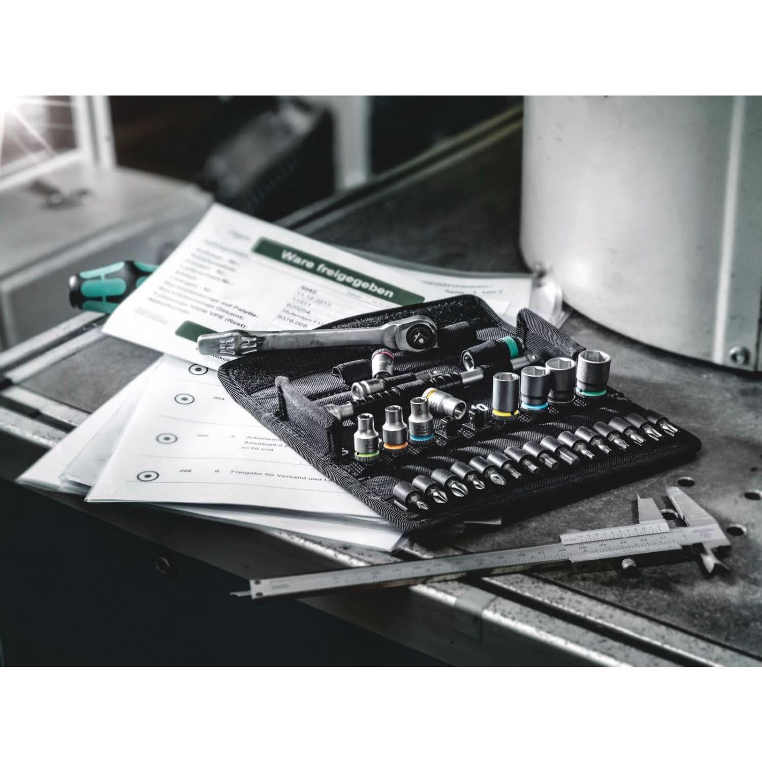 Wera 8100 Sa 10 Zyklop Metal Ratchet Set With Push-Through Square, 1/4-in. Drive, Imperial, 28-Pieces