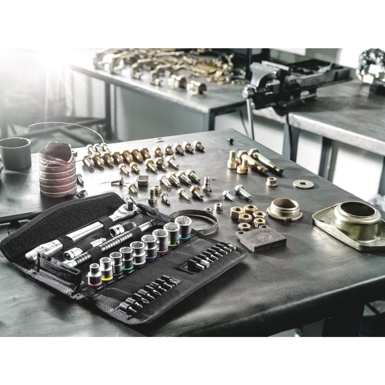 Wera 8100 SB 8 Zyklop Metal Ratchet Set With Switch Lever, 3/8-in. Drive, Metric, 29-Pieces