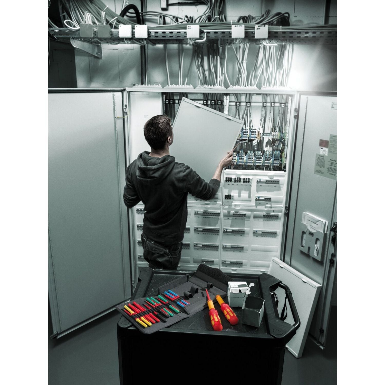 Wera Kraftform Kompakt VDE Safe-Torque Speed Control Cabinet Set 1, 23-Pieces