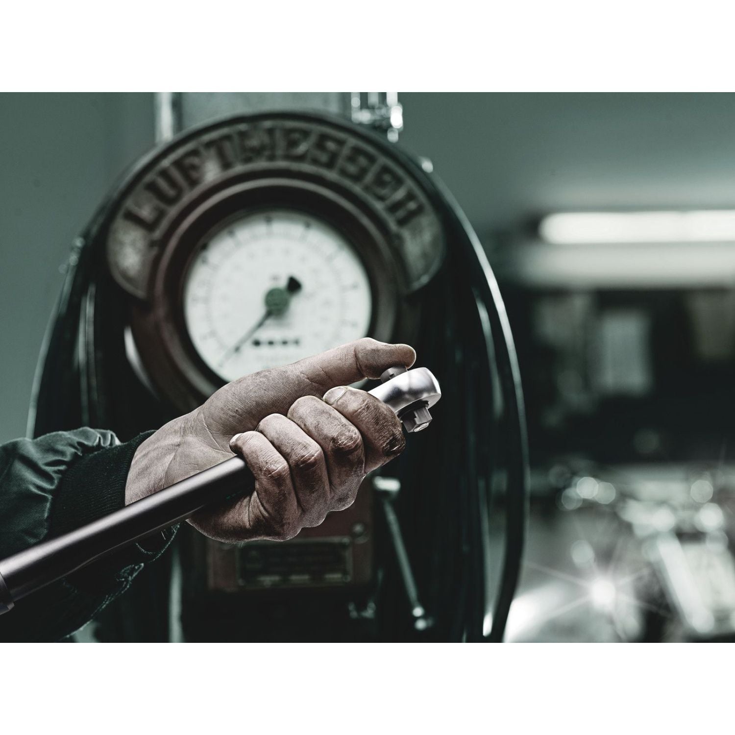 Wera Click-Torque C 2 Push R/L Adjustable Torque Wrench For Clockwise And Anti-Clockwise Torque-Control, 20-100 Nm, 1/2-in.x20-100 Nm