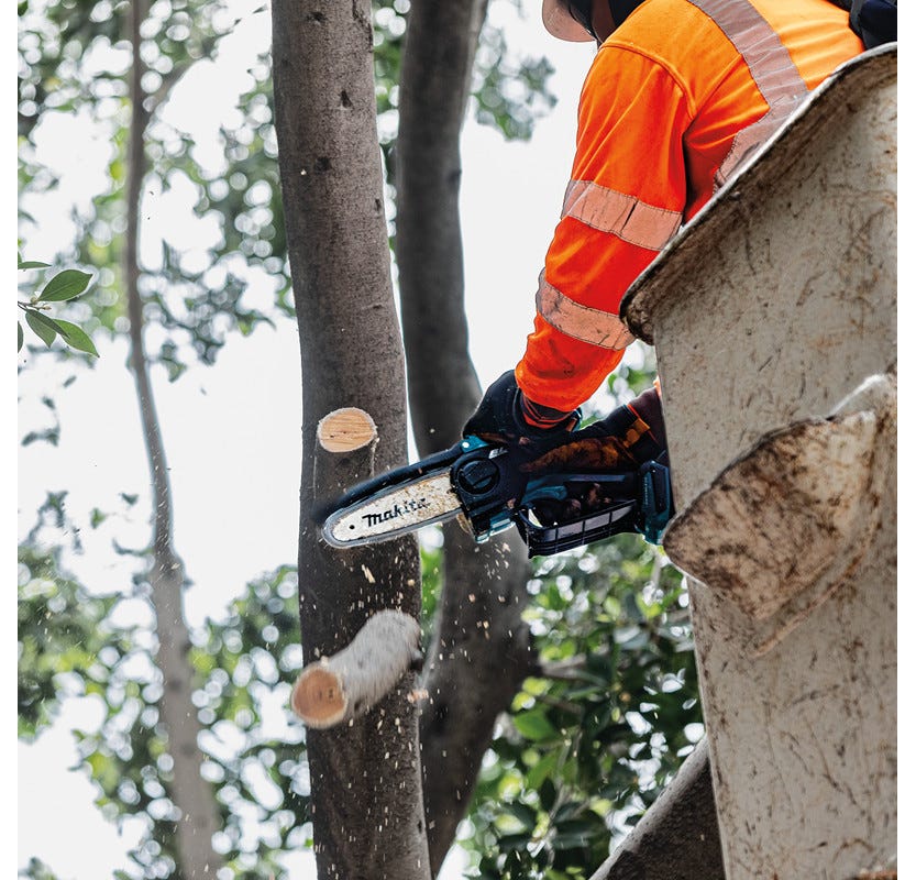 Makita XCU14SR1 18V LXT Lithium-Ion Brushless Cordless 6" Pruning Saw Kit (2.0Ah)