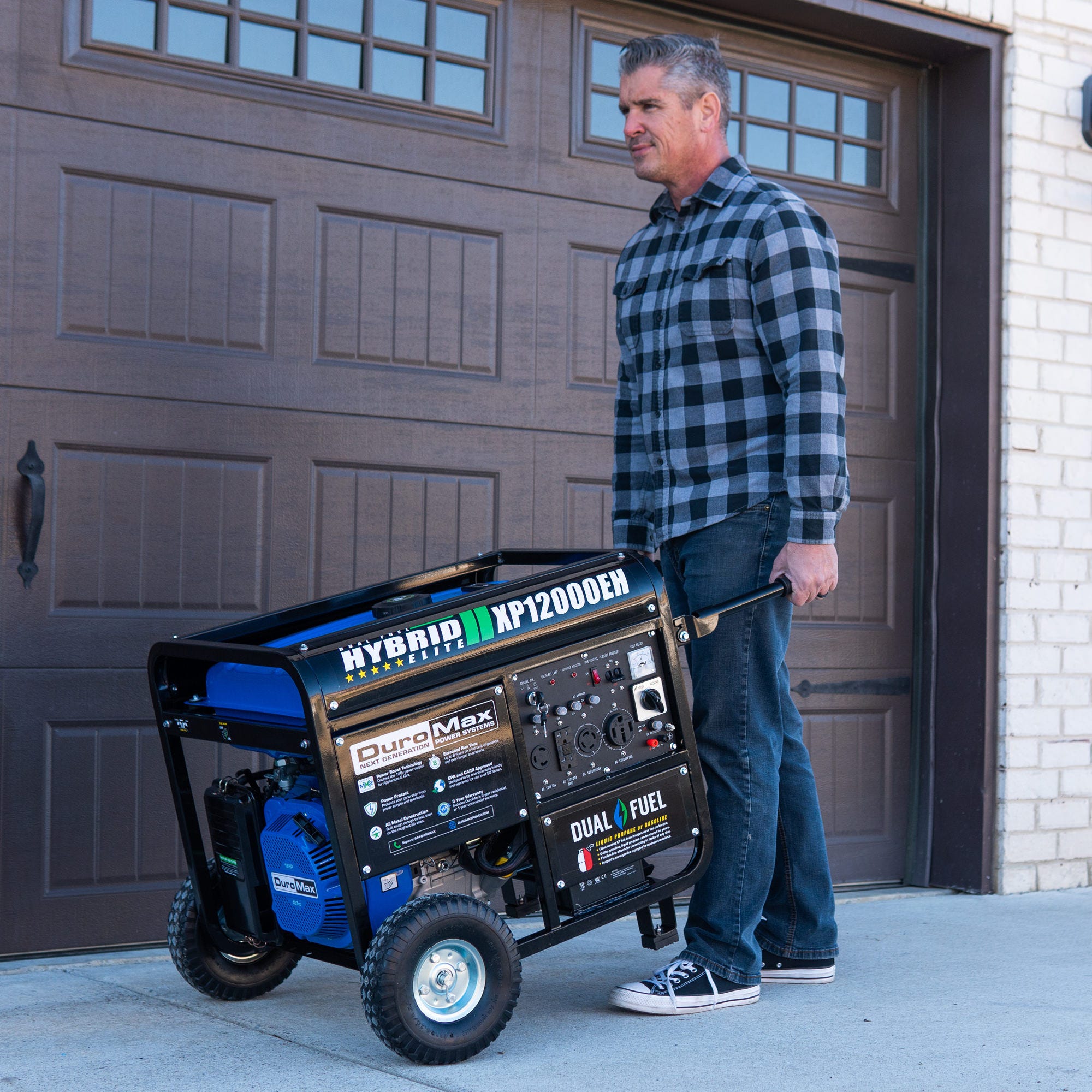 DuroMax XP12000EH 12,000-Watt 457cc Portable Dual Fuel Gas Propane Generator