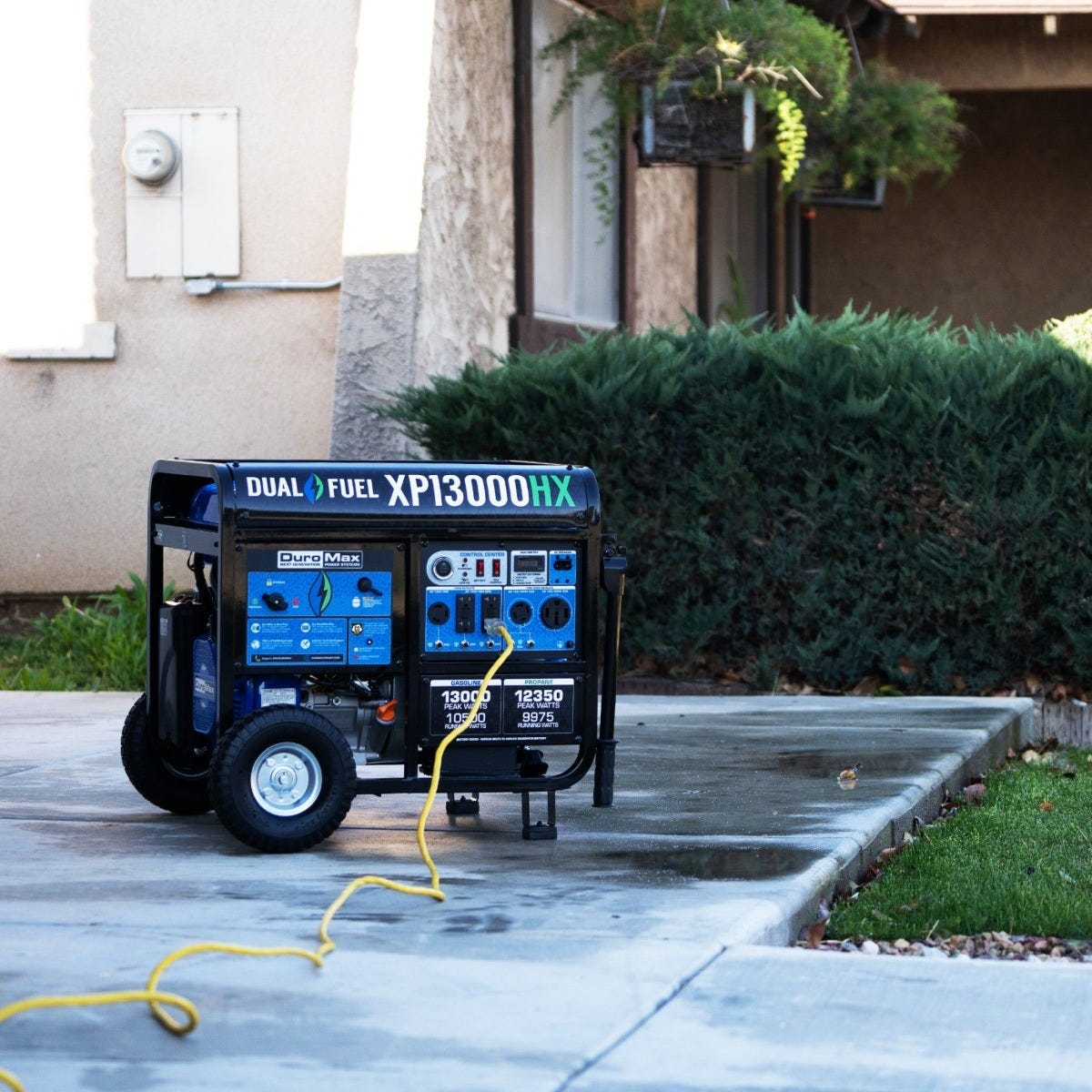 DuroMax XP13000HX 13000-Watt 500cc Dual Fuel Gas Propane Portable Generator with CO Alert