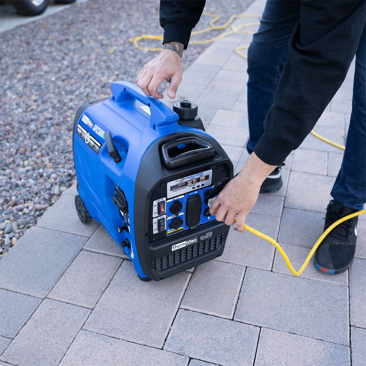 DuroMax XP2300iH 2,300-Watt 80cc Dual Fuel Digital Inverter Hybrid Portable Generator