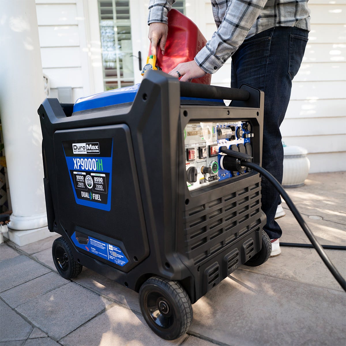 DuroMax XP9000iH 9,000-Watt 459cc Dual Fuel Digital Inverter Hybrid Portable Generator