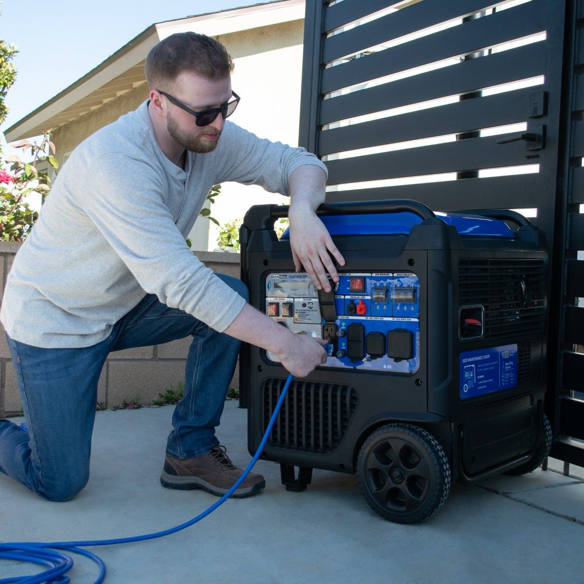 Duromax XP9500iH Portable Dual Fuel Inverter 9,500-Watt Generator w/ CO Alert