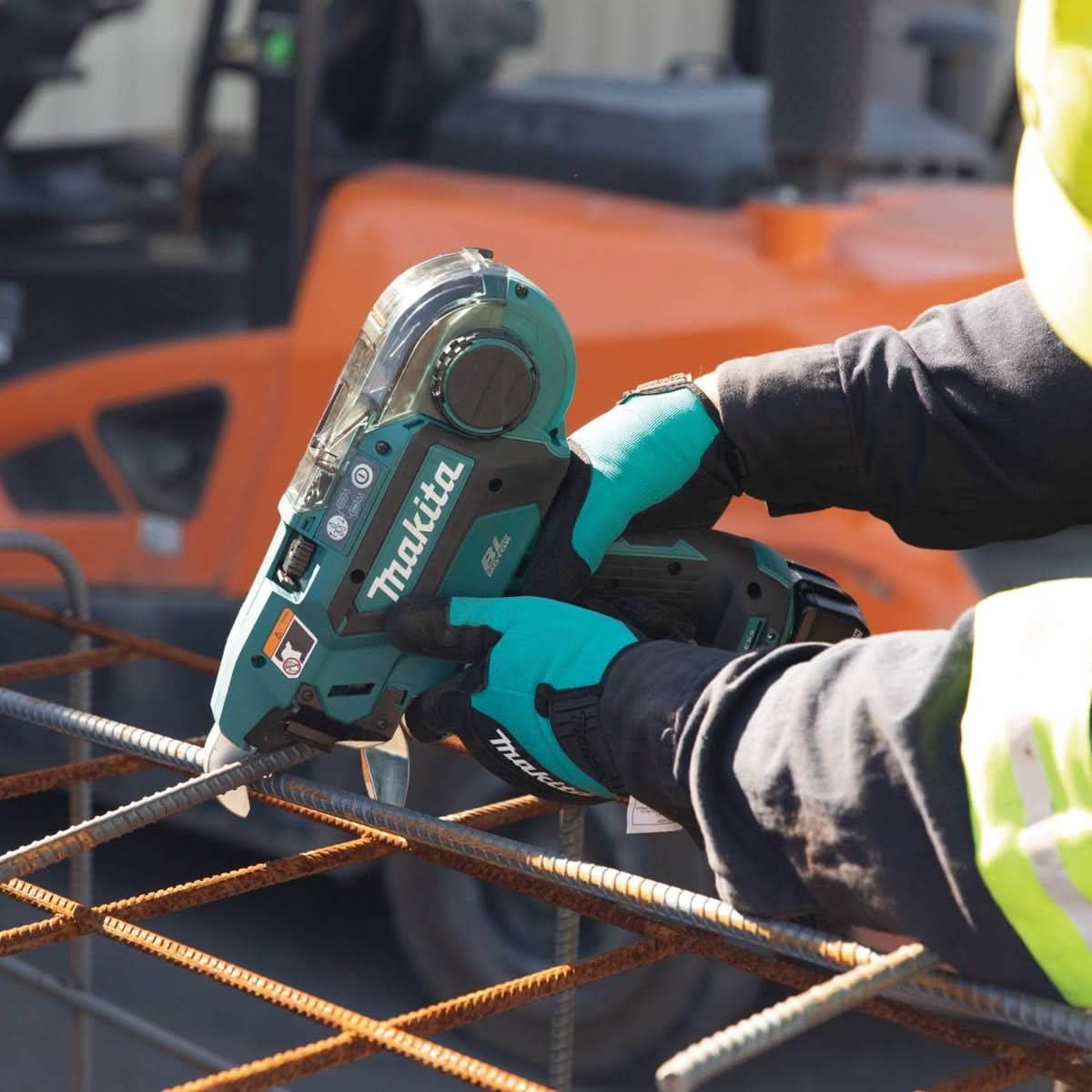 Makita XRT02TK 18V LXT Brushless Cordless Deep Capacity Rebar Tying Tool with Steel Tie Wire 50-Pack, 5.0Ah Kit