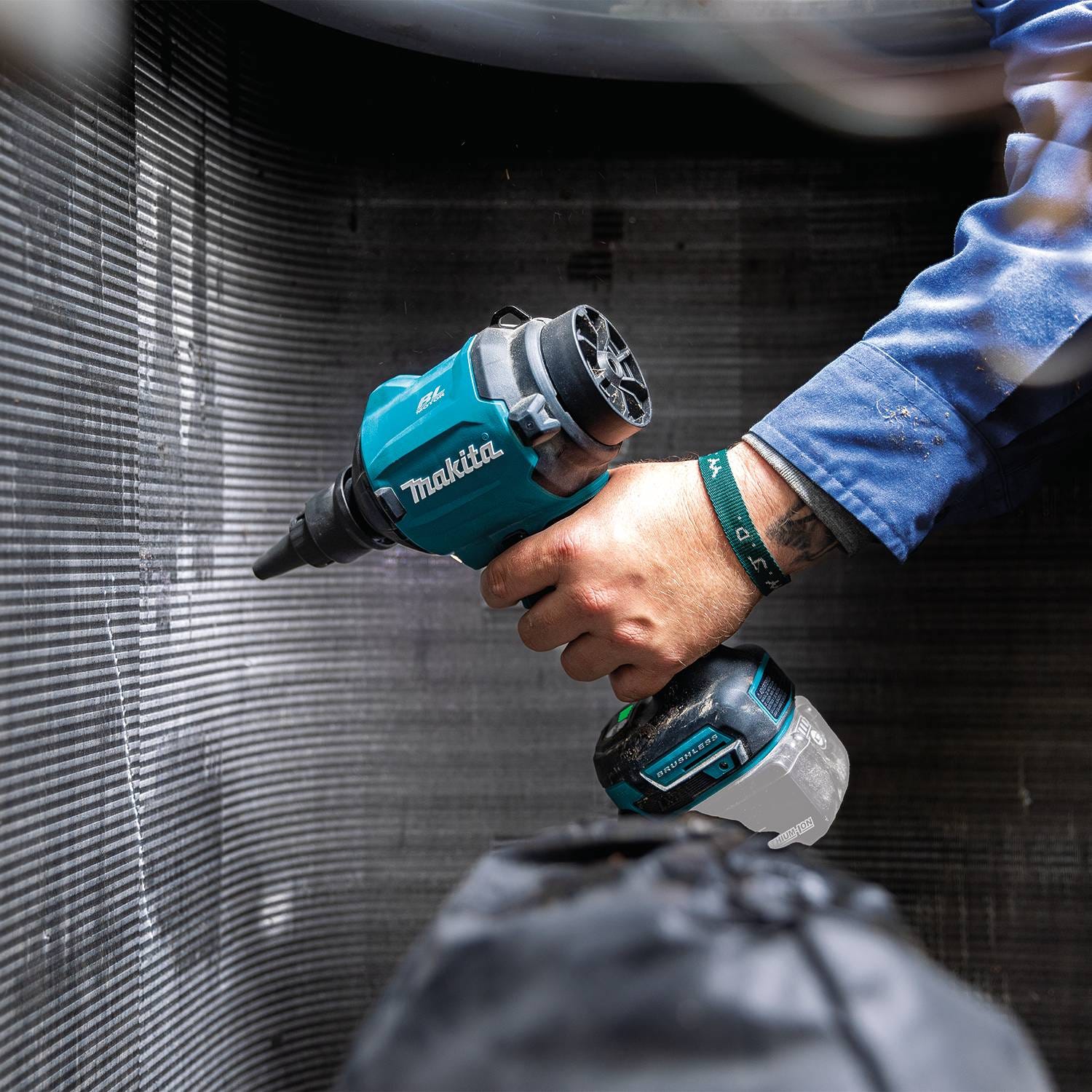 Makita XSA01Z 18V LXT Brushless Cordless High Speed Blower/Inflator, Tool Only